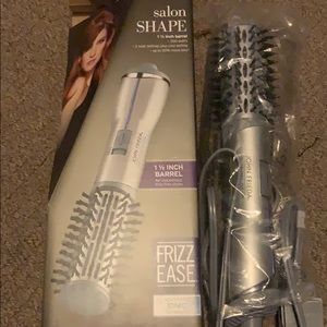 John Frieda 1 1/2 inch barrel Salon Shape Wand NEW